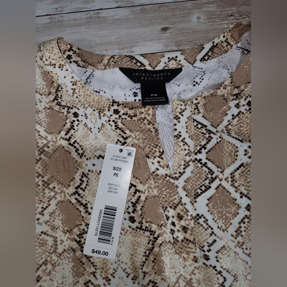 Investments Python Pattern Blouse Petite Small  Lightweight NWT - Picture 9 of 10